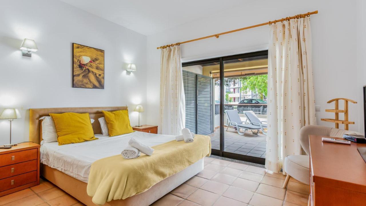 Wonderful Flat W/ Big Patio By Lovelystay Lagos Luaran gambar