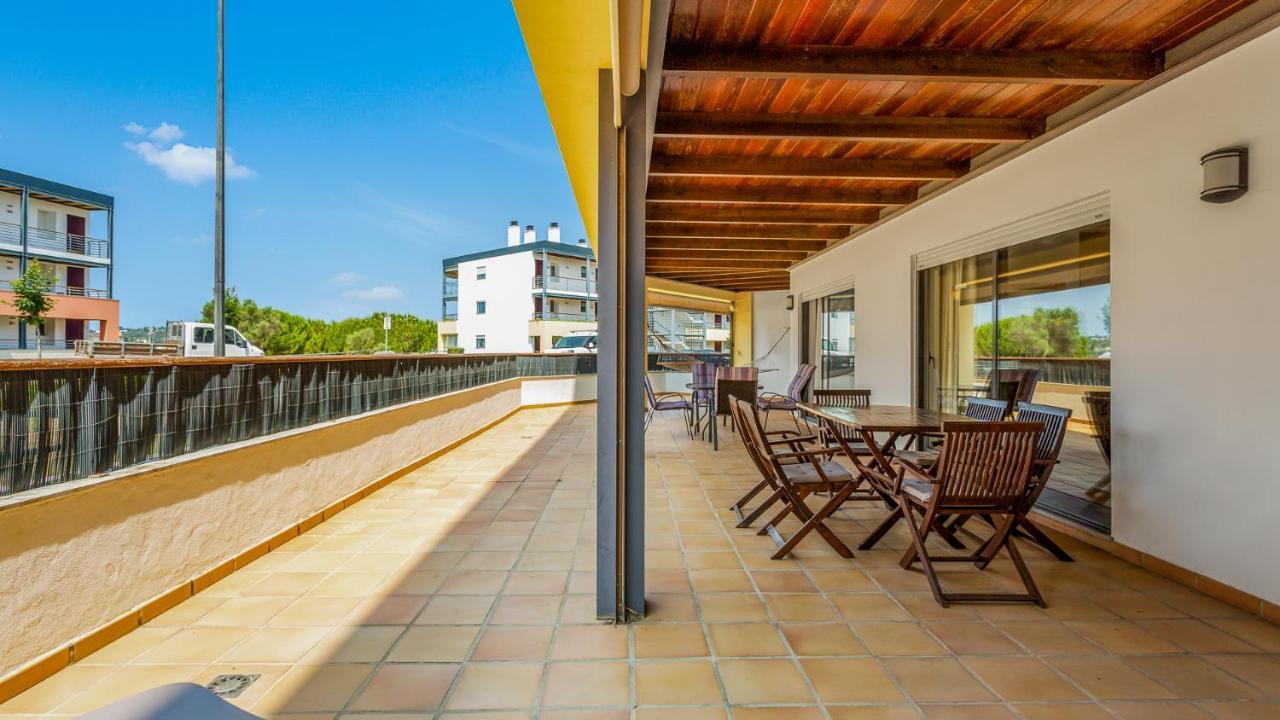 Wonderful Flat W/ Big Patio By Lovelystay Lagos Luaran gambar