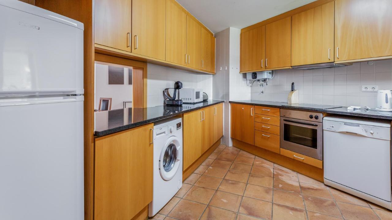 Wonderful Flat W/ Big Patio By Lovelystay Lagos Luaran gambar