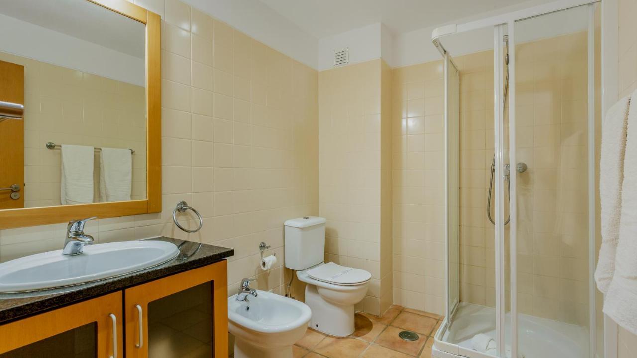 Wonderful Flat W/ Big Patio By Lovelystay Lagos Luaran gambar