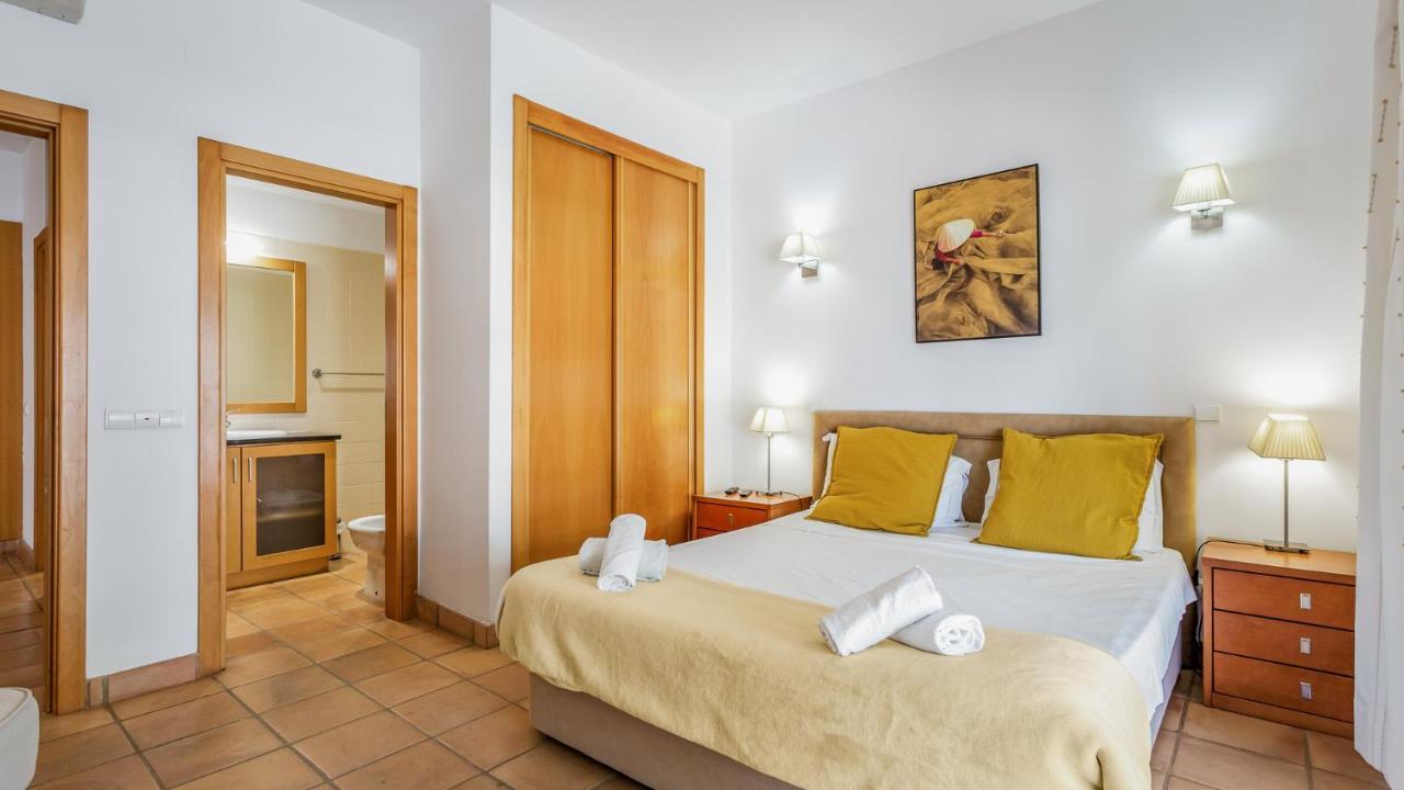 Wonderful Flat W/ Big Patio By Lovelystay Lagos Luaran gambar